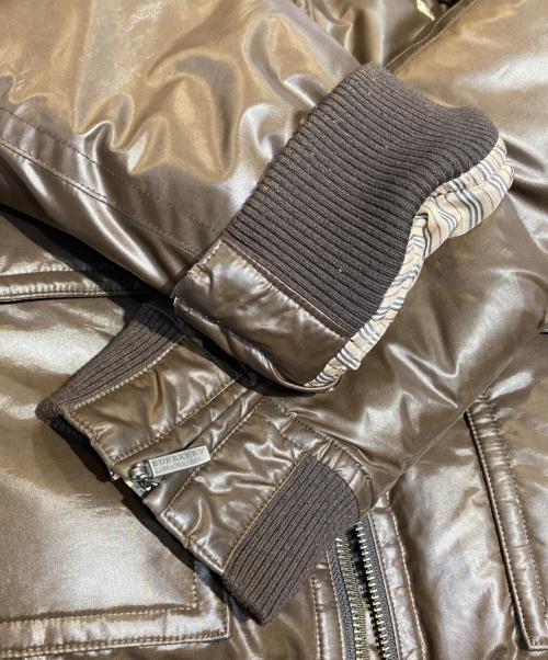 BURBERRY BLUE LABEL（バーバリーロンドンブルーレーベル）BURBERRY BLUE LABEL (バーバリーロンドンブルーレーベル) 襟ボアダウンジャケット ブラウン サイズ:Lの古着・服飾アイテム