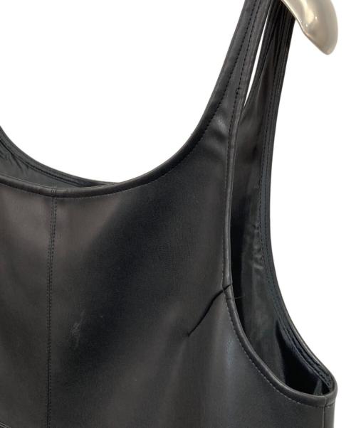 U by SPICK&SPAN（ユー バイ スピック＆スパン）U by Spick&Span (ユー バイ スピック＆スパン) フェイクレザーミニワンピース ブラック サイズ:FREEの古着・服飾アイテム