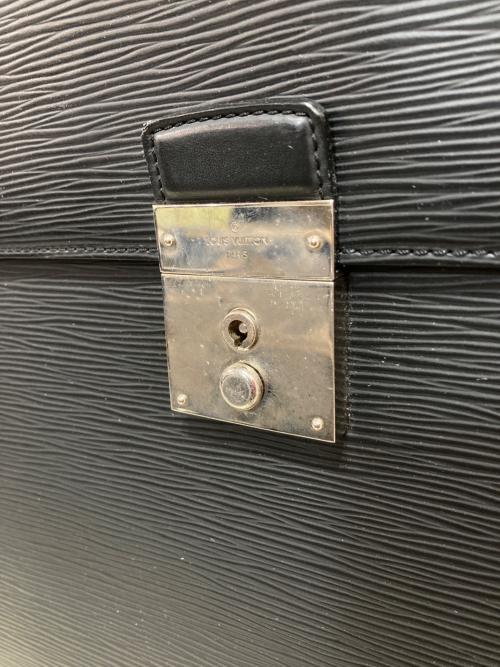 LOUIS VUITTON（ルイ ヴィトン）LOUIS VUITTON (ルイ ヴィトン) ネオロブストブリーフケース ブラックの古着・服飾アイテム