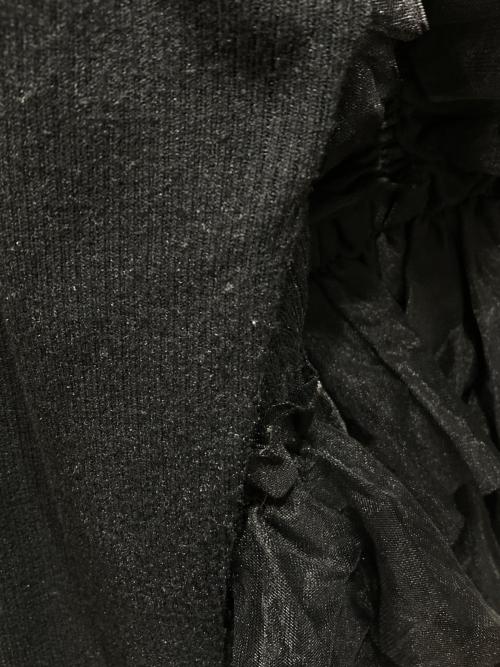 Lily Brown（リリーブラウン）Lily Brown (リリーブラウン) フリルビスチェセットニットワンピース ブラック サイズ:Fの古着・服飾アイテム