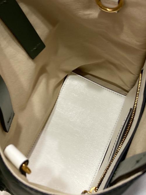 MARNI（マルニ）MARNI (マルニ) MUSEO SOFT MINI グリーン×ホワイトの古着・服飾アイテム