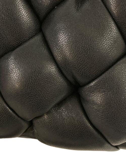 JW PEI（ジェイダブリューペイ）JW PEI (ジェイダブリューペイ) MAZE-ショルダーバッグ ブラックの古着・服飾アイテム