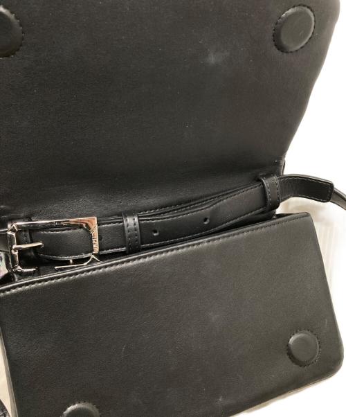 JW PEI（ジェイダブリューペイ）JW PEI (ジェイダブリューペイ) MAZE-ショルダーバッグ ブラックの古着・服飾アイテム