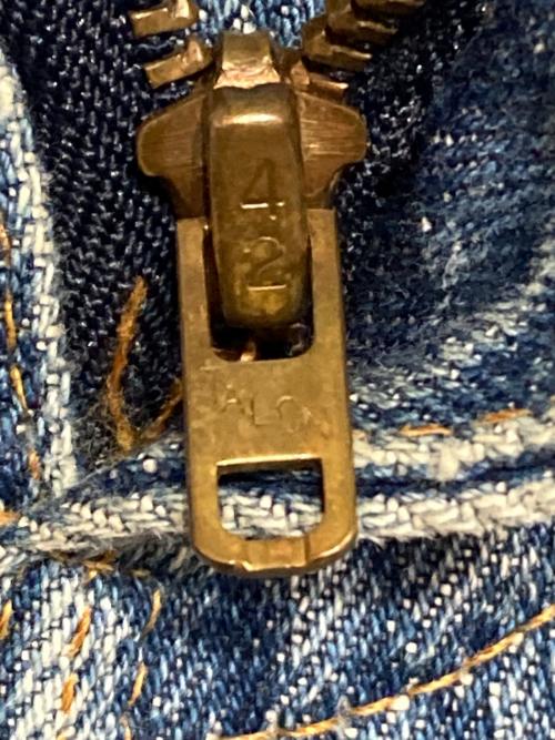 LEVI'S（リーバイス）LEVI'S (リーバイス) ブーツカットデニムパンツ インディゴ サイズ:W30の古着・服飾アイテム