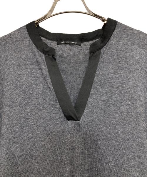 mizuiro-ind（ミズイロインド）mizuiro-ind (ミズイロインド) ニットワンピース ブラック×グレー サイズ:FREEの古着・服飾アイテム