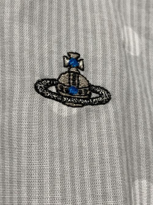 Vivienne Westwood man（ヴィヴィアン ウェストウッド マン）Vivienne Westwood man (ヴィヴィアン ウェストウッド マン) オーブ刺繍ドットシャツ グレー サイズ:44の古着・服飾アイテム