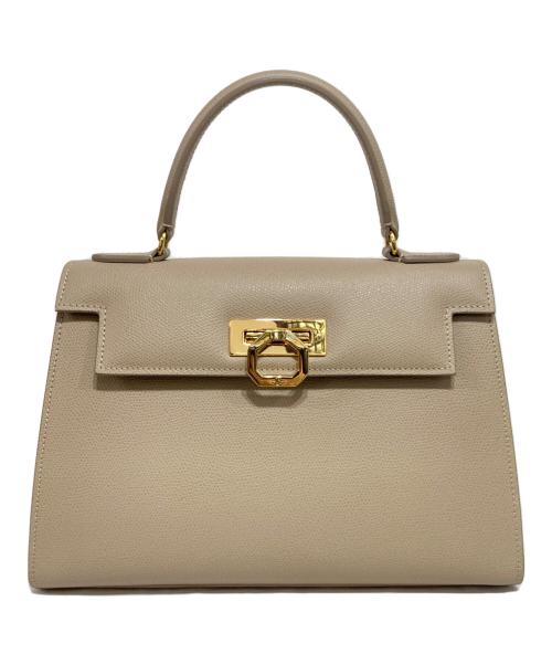 CARBOTTI（カルボッティ）CARBOTTI (カルボッティ) ELENA エレナ P243 ホワイトの古着・服飾アイテム