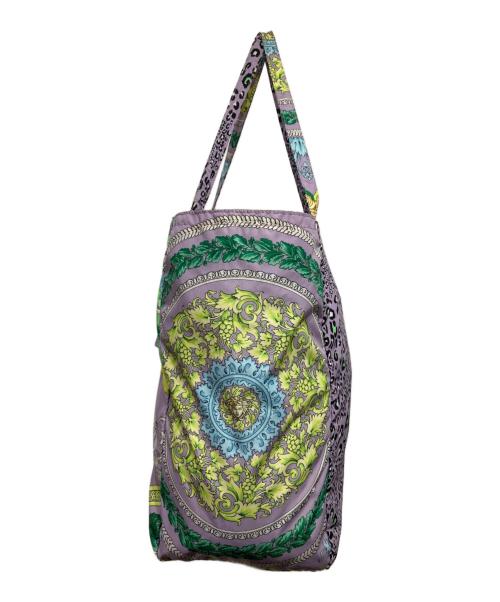 VERSACE（ヴェルサーチェ）VERSACE (ヴェルサーチェ) プリントトートバッグ パープル×グリーンの古着・服飾アイテム