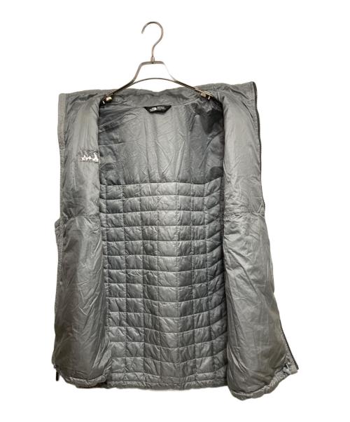 THE NORTH FACE（ザ ノース フェイス）THE NORTH FACE (ザ ノース フェイス) ダウンベスト ライトグレー サイズ:XLの古着・服飾アイテム