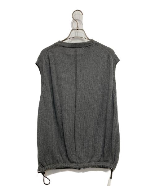 JOHN MASON SMITH（ジョンメイソンスミス）JOHN MASON SMITH (ジョンメイソンスミス) 7G CREW NECK FRONT BUTTON VEST グレー サイズ:Mの古着・服飾アイテム