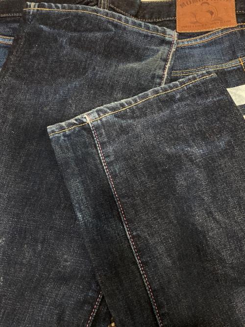 MOMOTARO JEANS（桃太郎ジーンズ）MOMOTARO JEANS (桃太郎ジーンズ) 出陣スリムストレートデニムパンツ インディゴ サイズ:W32の古着・服飾アイテム