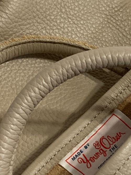 YOUNG & OLSEN The DRYGOODS STORE（ヤングアンドオルセン ザ ドライグッズストア）YOUNG & OLSEN The DRYGOODS STORE (ヤングアンドオルセン ザ ドライグッズストア) レザートートバッグ アイボリーの古着・服飾アイテム