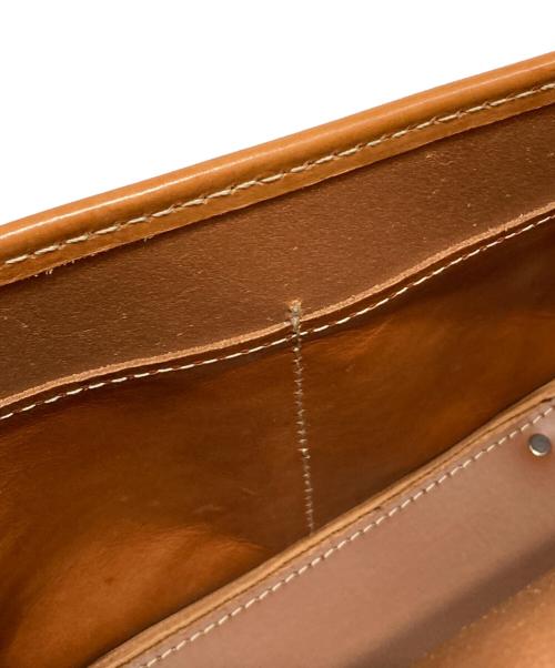 Herz（ヘルツ）Herz (ヘルツ) 2WAYレザーショルダーバッグ ベージュの古着・服飾アイテム