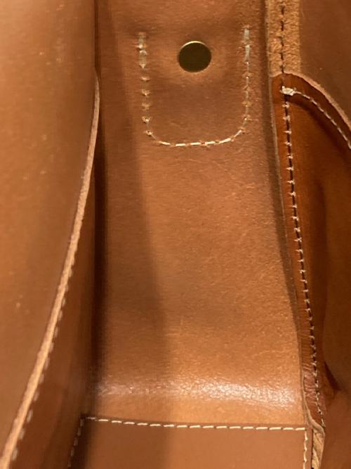 Herz（ヘルツ）Herz (ヘルツ) 2WAYレザーショルダーバッグ ベージュの古着・服飾アイテム