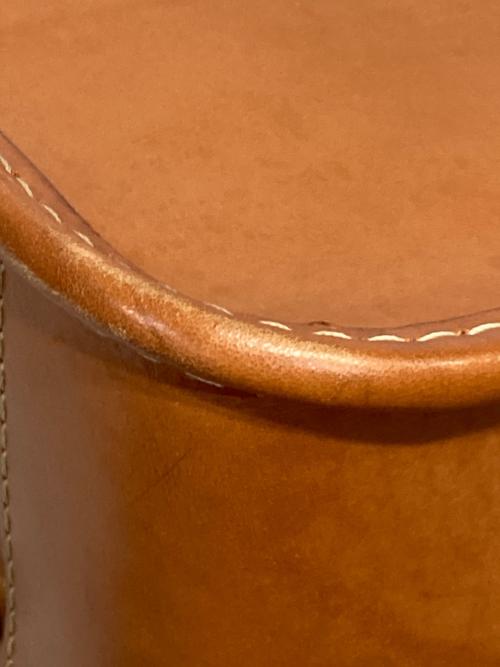 Herz（ヘルツ）Herz (ヘルツ) 2WAYレザーショルダーバッグ ベージュの古着・服飾アイテム