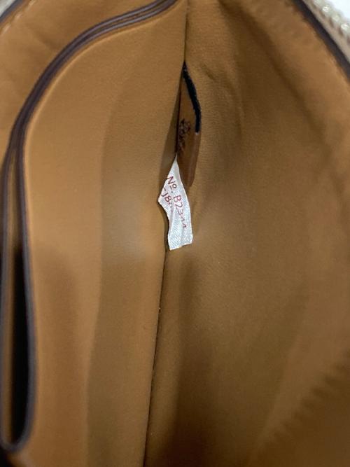 COACH（コーチ）COACH (コーチ) Lジップ ウォレット・シグネチャー キャンバス ホワイトの古着・服飾アイテム