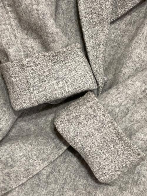 自由区（ジユウク）自由区 (ジユウク) MANTECO FEMININE REVER コート グレー サイズ:38の古着・服飾アイテム