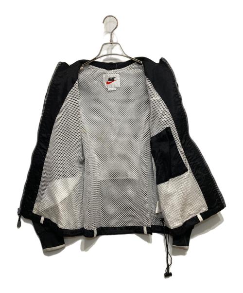 NIKE（ナイキ）NIKE (ナイキ) ナイロンジャケット ブラック サイズ:Mの古着・服飾アイテム