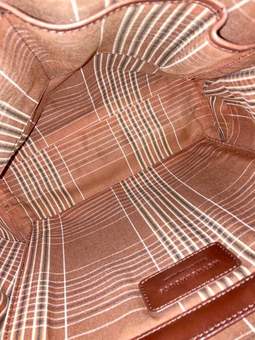 MOTHERHOUSE（マザーハウス）MOTHERHOUSE (マザーハウス) アンティーク スクエア バックパック ブラウンの古着・服飾アイテム