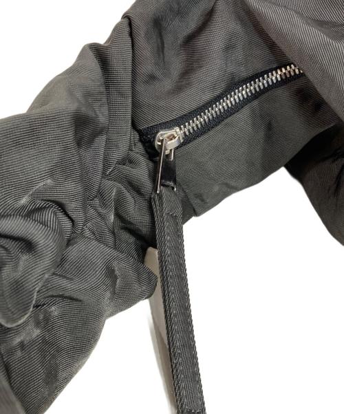 OUAT（オーユーエーティー）OUAT (オーユーエーティー) OFFICE BAG /オフィス ギャザーショルダーバッグ グレーの古着・服飾アイテム