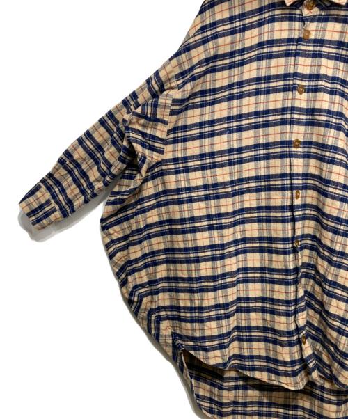 Vivienne Westwood man（ヴィヴィアン ウェストウッド マン）Vivienne Westwood man (ヴィヴィアン ウェストウッド マン) ビッグフランネルシャツ ネイビー×ベージュ サイズ:-の古着・服飾アイテム
