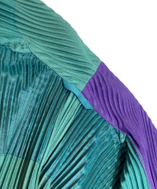 HOMME PLISSE ISSEY MIYAKE（オム プリッセ イッセイ ミヤケ）HOMME PLISSE ISSEY MIYAKE (オム プリッセ イッセイ ミヤケ) カラーブロックオーバーサイズジャケット ベージュ×グリーン サイズ:-の古着・服飾アイテム