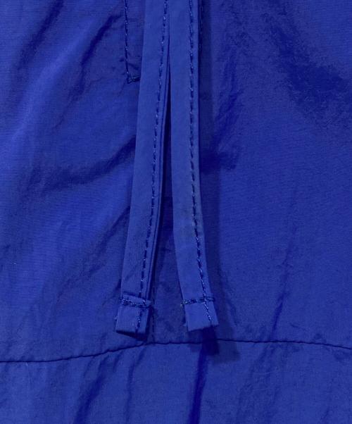 emmi（エミ）emmi (エミ) ナイロンエアーボリュームワンピース ブルーの古着・服飾アイテム