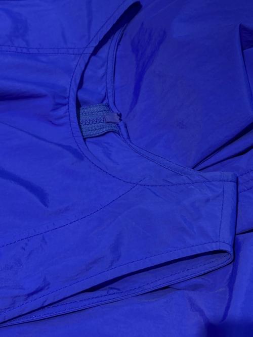emmi（エミ）emmi (エミ) ナイロンエアーボリュームワンピース ブルーの古着・服飾アイテム