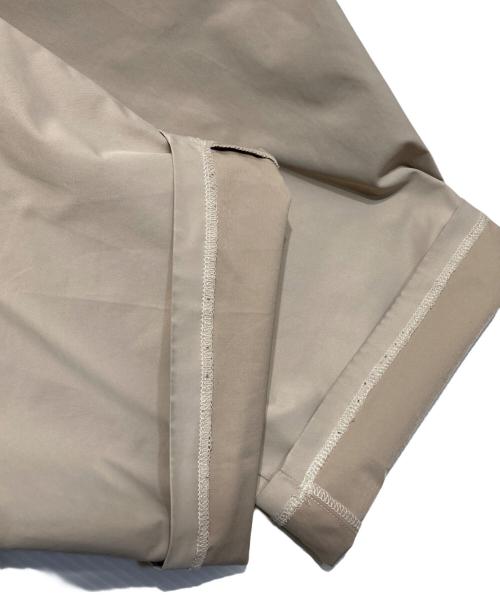 willfully（ウィルフリー）willfully (ウィルフリー) chino cross belt tuck curve PT ベージュ サイズ:Mの古着・服飾アイテム