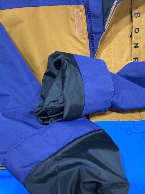 Bonfire Snowboarding（ボンファイア）Bonfire Snowboarding (ボンファイア) VECTOR SHELL ジャケット ベージュ×ブルー サイズ:Mの古着・服飾アイテム