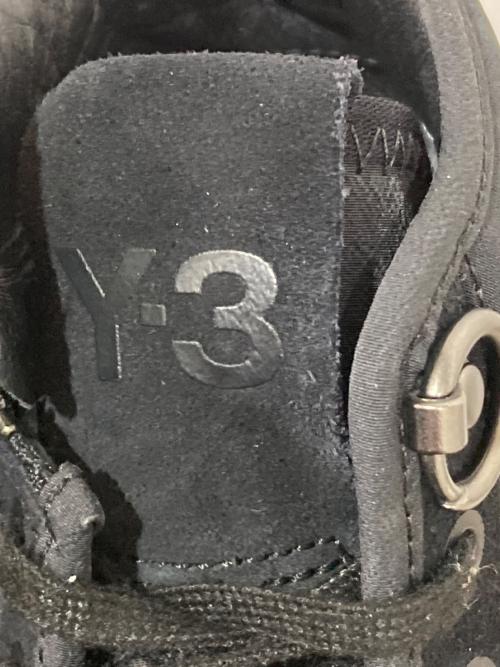 Y-3（ワイスリー）Y-3 (ワイスリー) AJATU COURT HIGH ブラック×ホワイト サイズ:245の古着・服飾アイテム