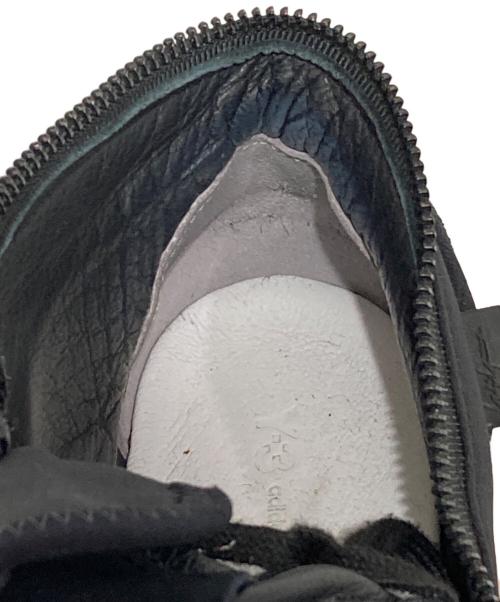 Y-3（ワイスリー）Y-3 (ワイスリー) AJATU COURT HIGH ブラック×ホワイト サイズ:245の古着・服飾アイテム