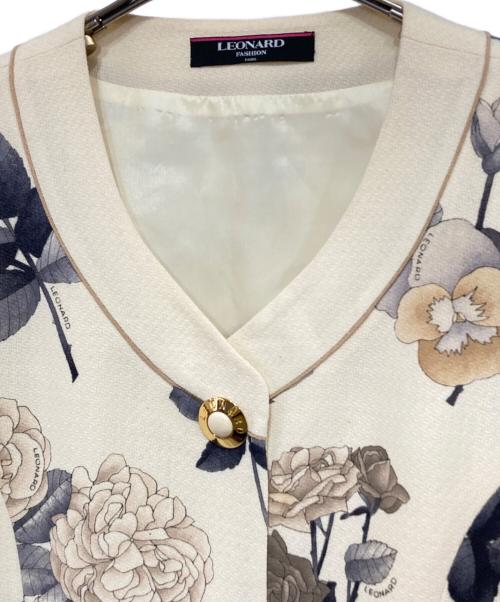 LEONARD（レオナール）LEONARD (レオナール) フラワープリントトリムジャケット ベージュ サイズ:11ARの古着・服飾アイテム