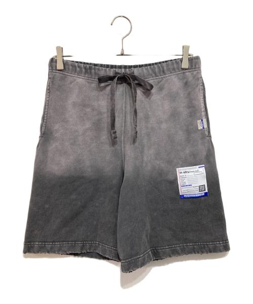 in stru（インストルメンタル）in stru (インストルメンタル) Maison MIHARA YASUHIRO (メゾン ミハラ ヤスヒロ) Sun Faded Like Distressed Sweat Shorts グレー サイズ:46の古着・服飾アイテム