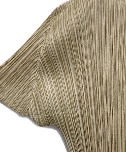 PLEATS PLEASE（プリーツプリーズ）PLEATS PLEASE (プリーツプリーズ) 半袖プリーツカットソー ベージュ サイズ:3の古着・服飾アイテム