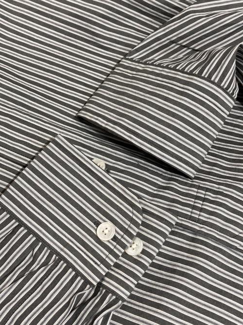 YLEVE（イレーヴ）YLEVE (イレーヴ) バンドカラー ストライププルオーバー グレーの古着・服飾アイテム