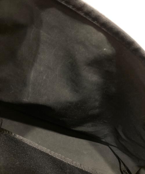 Carhartt WIP（カーハート ワークインプログレス）Carhartt WIP (カーハート ワークインプログレス) Reflective Parcel Bag ブラックの古着・服飾アイテム