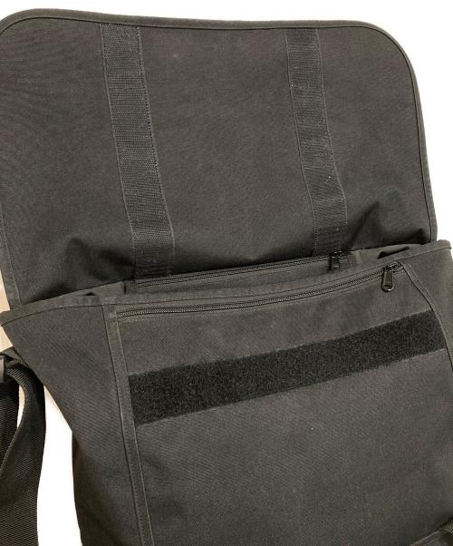 Carhartt WIP（カーハート ワークインプログレス）Carhartt WIP (カーハート ワークインプログレス) Reflective Parcel Bag ブラックの古着・服飾アイテム
