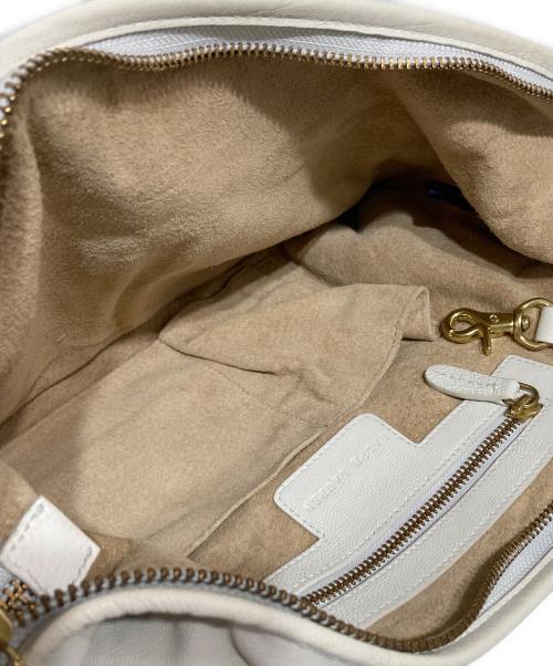 RALPH LAUREN（ラルフローレン）RALPH LAUREN (ラルフローレン) レザーワンショルダーバッグ ホワイトの古着・服飾アイテム