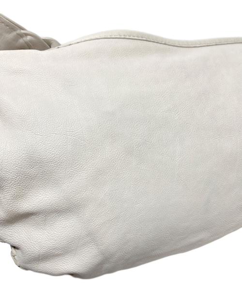 RALPH LAUREN（ラルフローレン）RALPH LAUREN (ラルフローレン) レザーワンショルダーバッグ ホワイトの古着・服飾アイテム