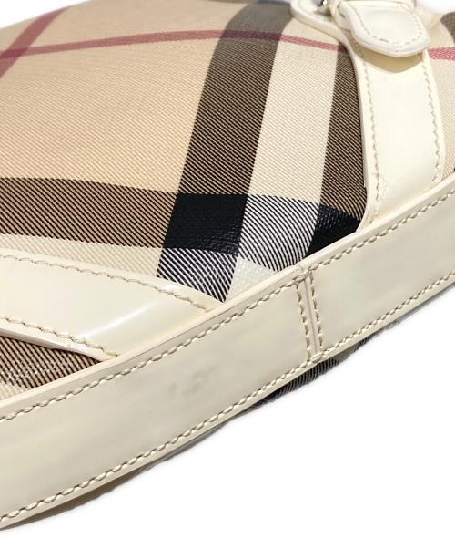 BURBERRY（バーバリー）BURBERRY (バーバリー) ノバチェックワンショルダーバッグ ベージュの古着・服飾アイテム