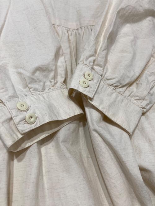 オオカミとフクロウ（オオカミトフクロウ）オオカミとフクロウ (オオカミトフクロウ) コットンリネンワンピース アイボリー サイズ:Fの古着・服飾アイテム