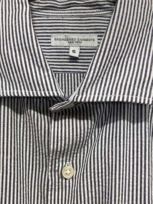 Engineered Garments（エンジニアドガーメンツ）Engineered Garments (エンジニアドガーメンツ) ストライプシャツ ホワイト×ネイビー サイズ:Sの古着・服飾アイテム