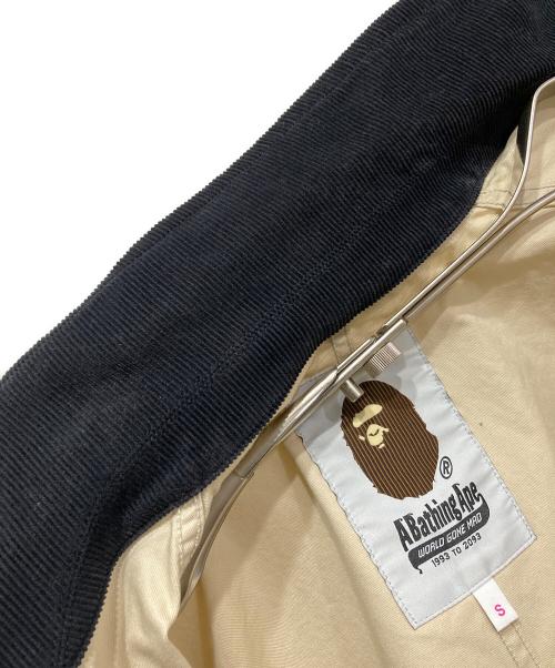 A BATHING APE（アベイシングエイプ）A BATHING APE (ア ベイシング エイプ) BIG POCKET WORK JACKET アイボリー サイズ:Sの古着・服飾アイテム