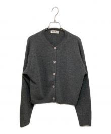 MIU MIU（ミュウミュウ）の古着「バックロゴバージンウールカーディガン」｜チャコールグレー