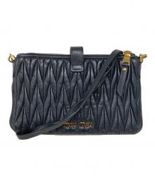 MIU MIU（ミュウミュウ）の古着「マテラッセ-ショルダーバッグ」｜ブラック