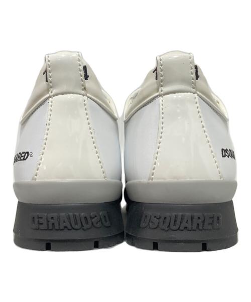 DSQUARED2（ディースクエアード）DSQUARED2 (ディースクエアード) LACE UP LOW TOP SNEAKERS グレー×ホワイト サイズ:42の古着・服飾アイテム