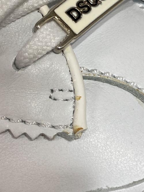 DSQUARED2（ディースクエアード）DSQUARED2 (ディースクエアード) LACE UP LOW TOP SNEAKERS グレー×ホワイト サイズ:42の古着・服飾アイテム