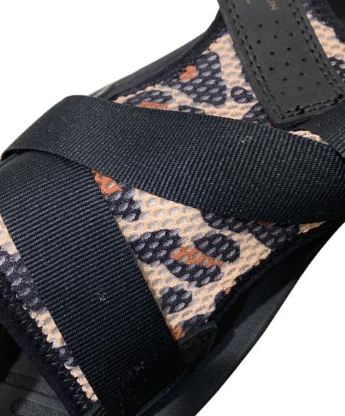 Flower MOUNTAIN（フラワーマウンテン）Flower MOUNTAIN (フラワーマウンテン) NAZCA-サンダル ベージュ×ブラック サイズ:42の古着・服飾アイテム