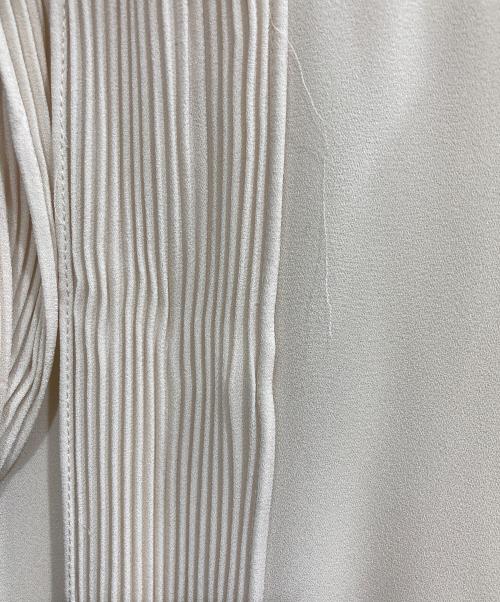 CELFORD（セルフォード）CELFORD (セルフォード) ボウタイプリーツワンピース アイボリー サイズ:38の古着・服飾アイテム